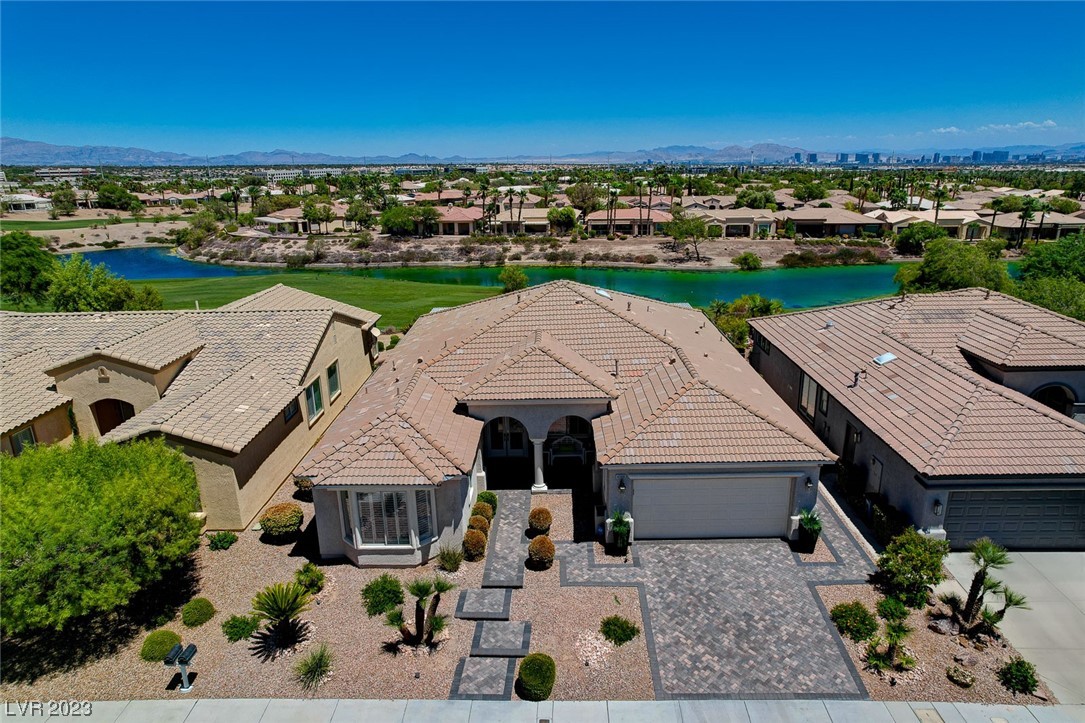 4398 Bella Cascada Street