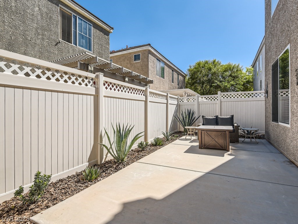 6249 Winston Falls Avenue