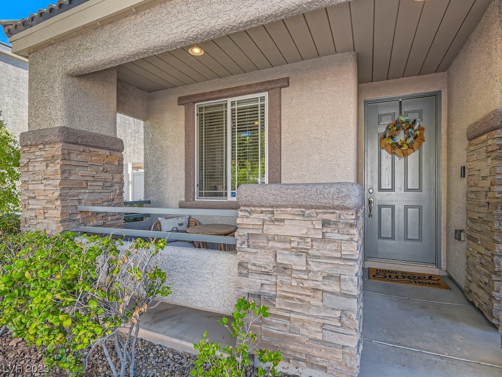 6249 Winston Falls Avenue