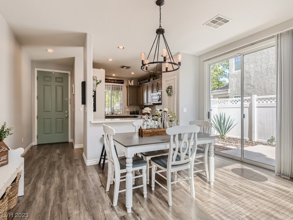 6249 Winston Falls Avenue