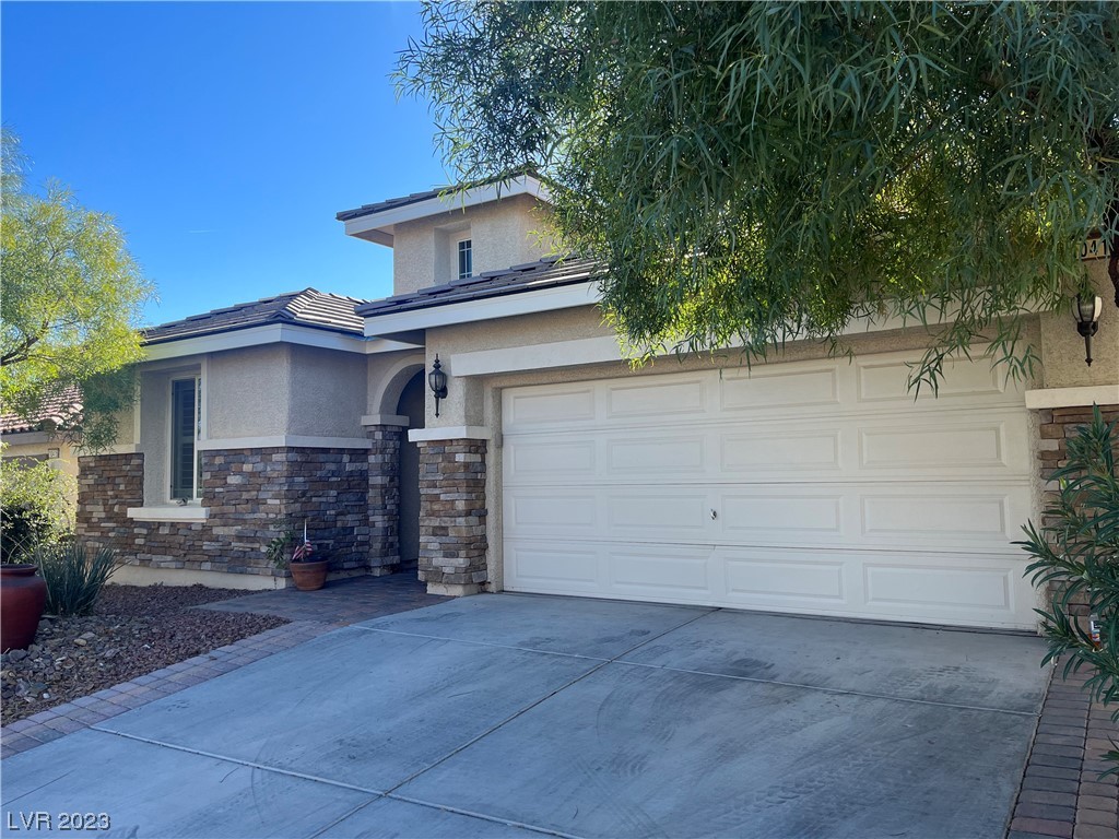 10419 Grotto Mountain Avenue