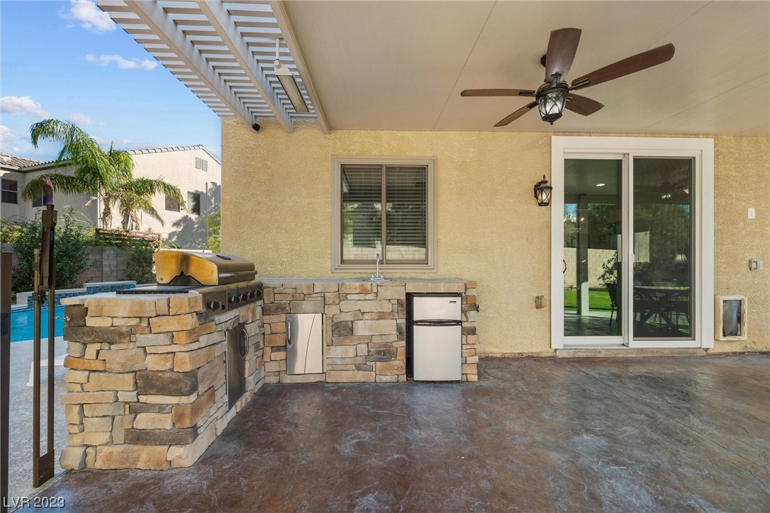 8128 Walnut Roast Way