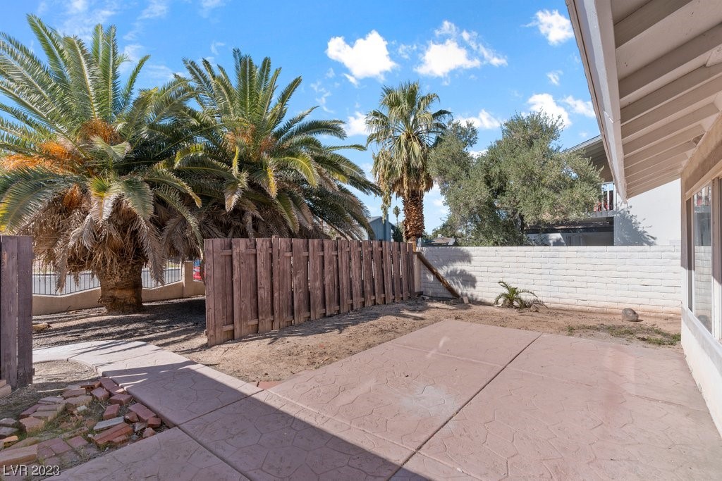3138 Carruth Street
