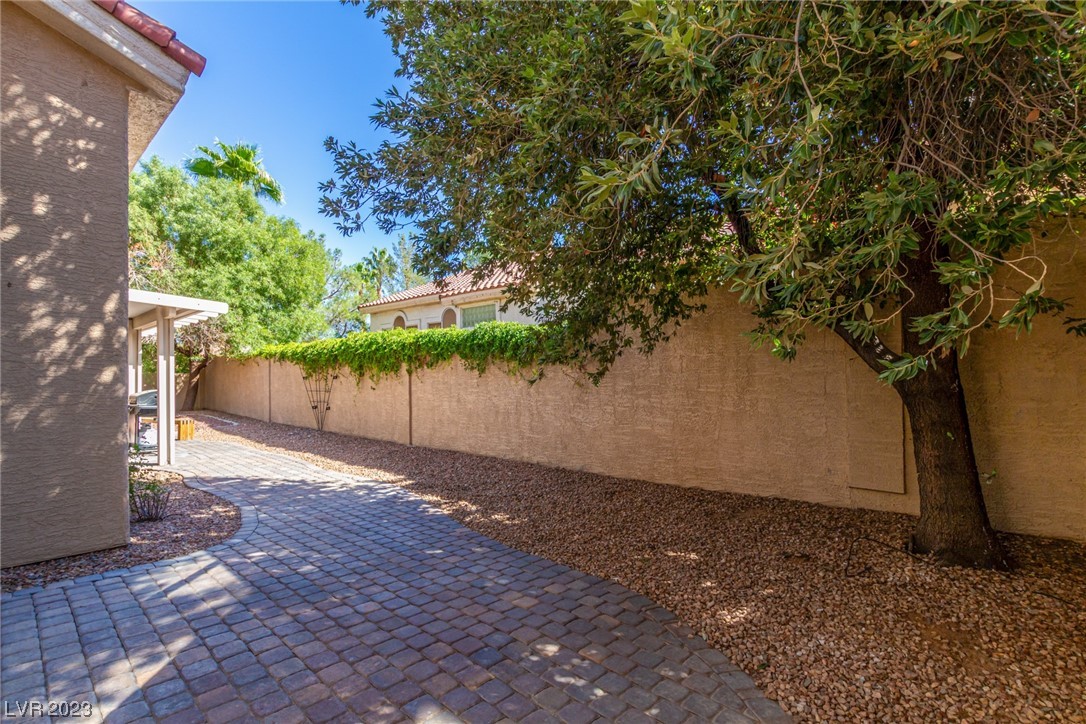 1728 Wandering Winds Way