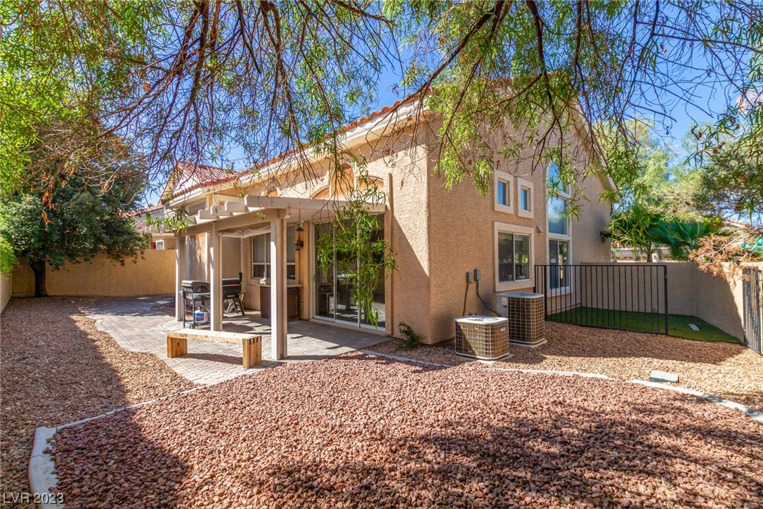 1728 Wandering Winds Way