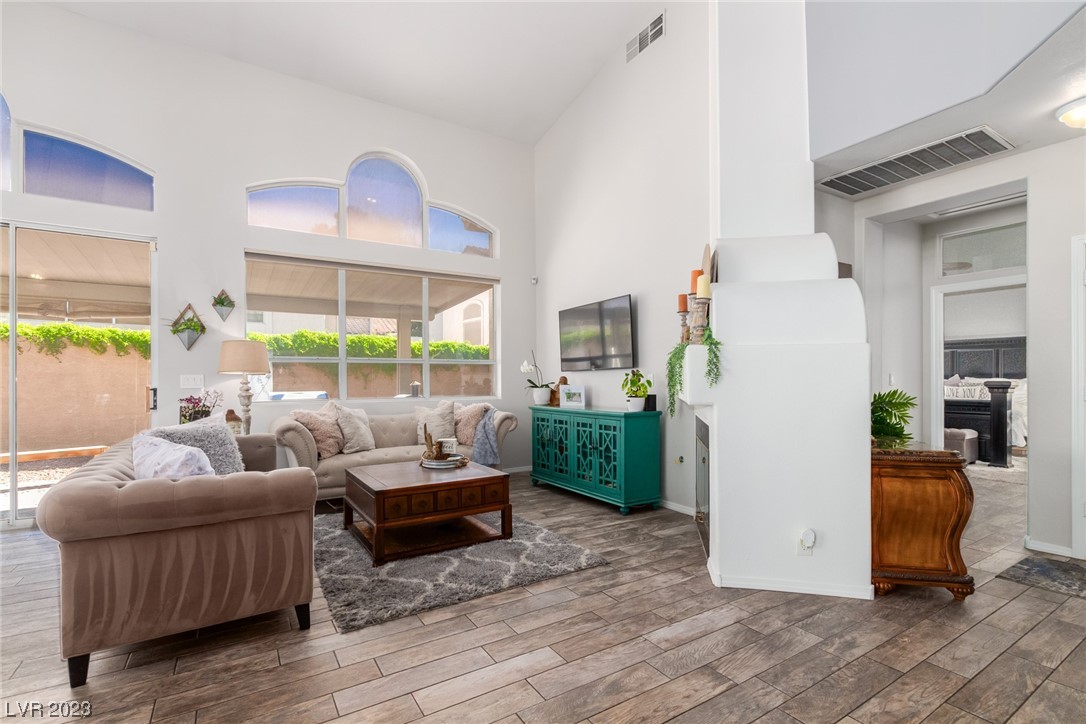 1728 Wandering Winds Way