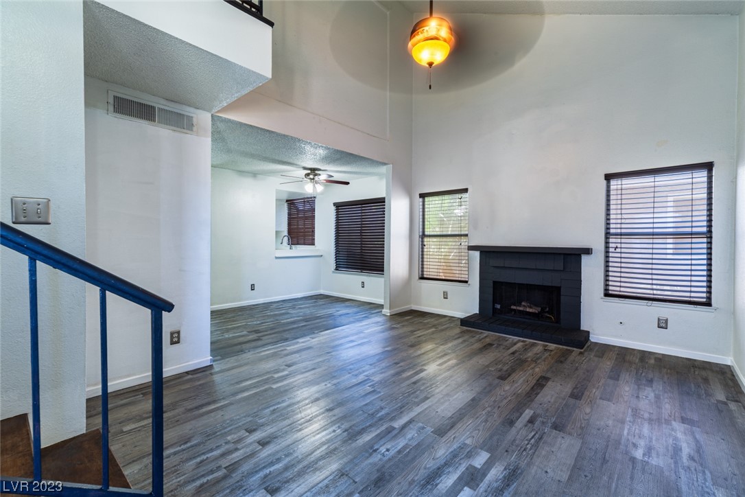 4040 East Ogden Avenue