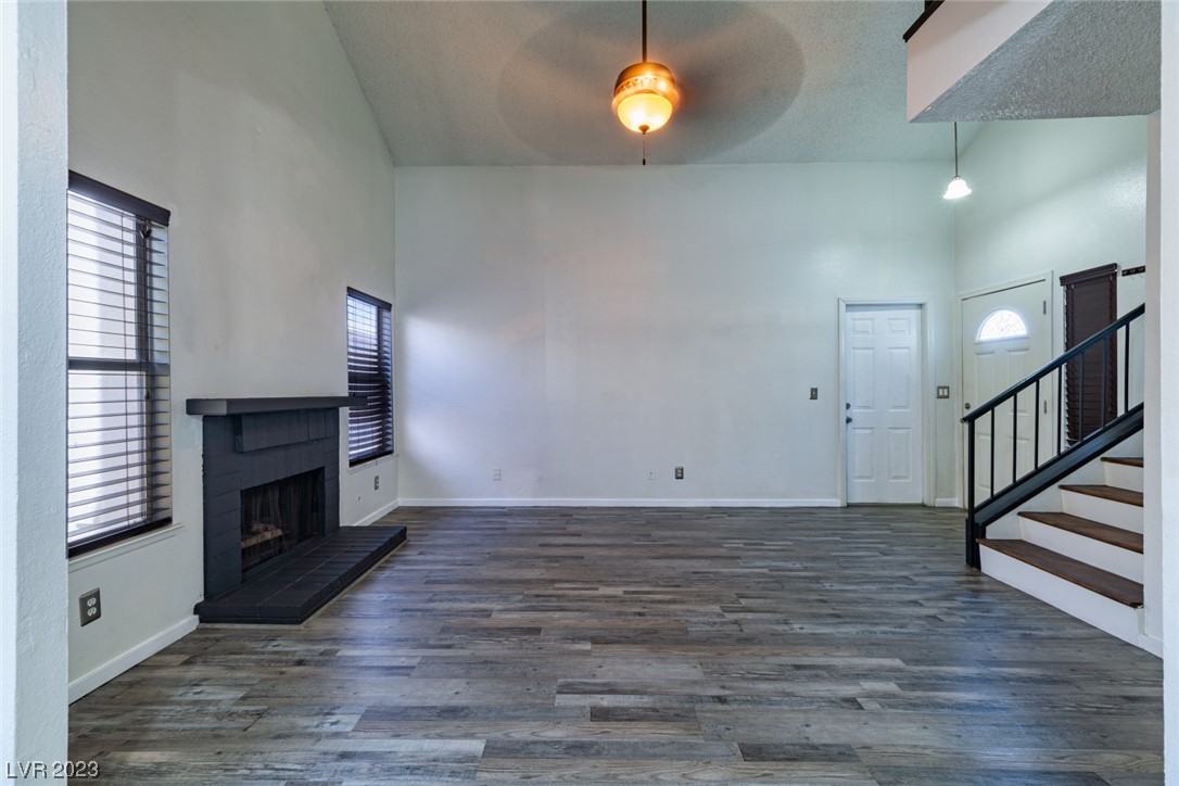 4040 East Ogden Avenue