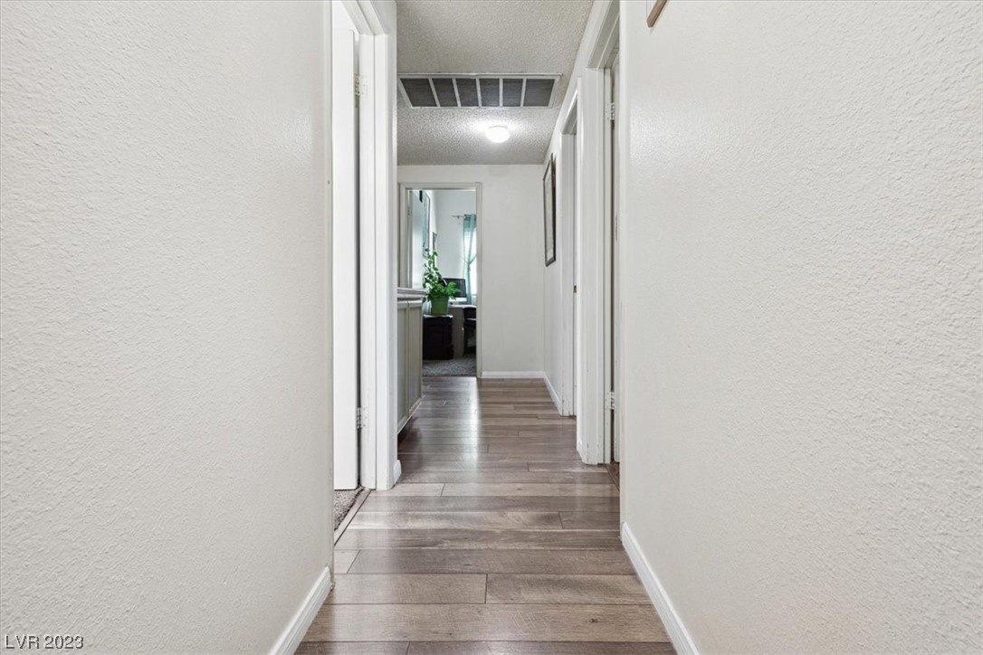1828 Navarre Lane