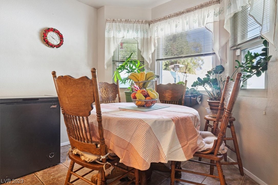1828 Navarre Lane