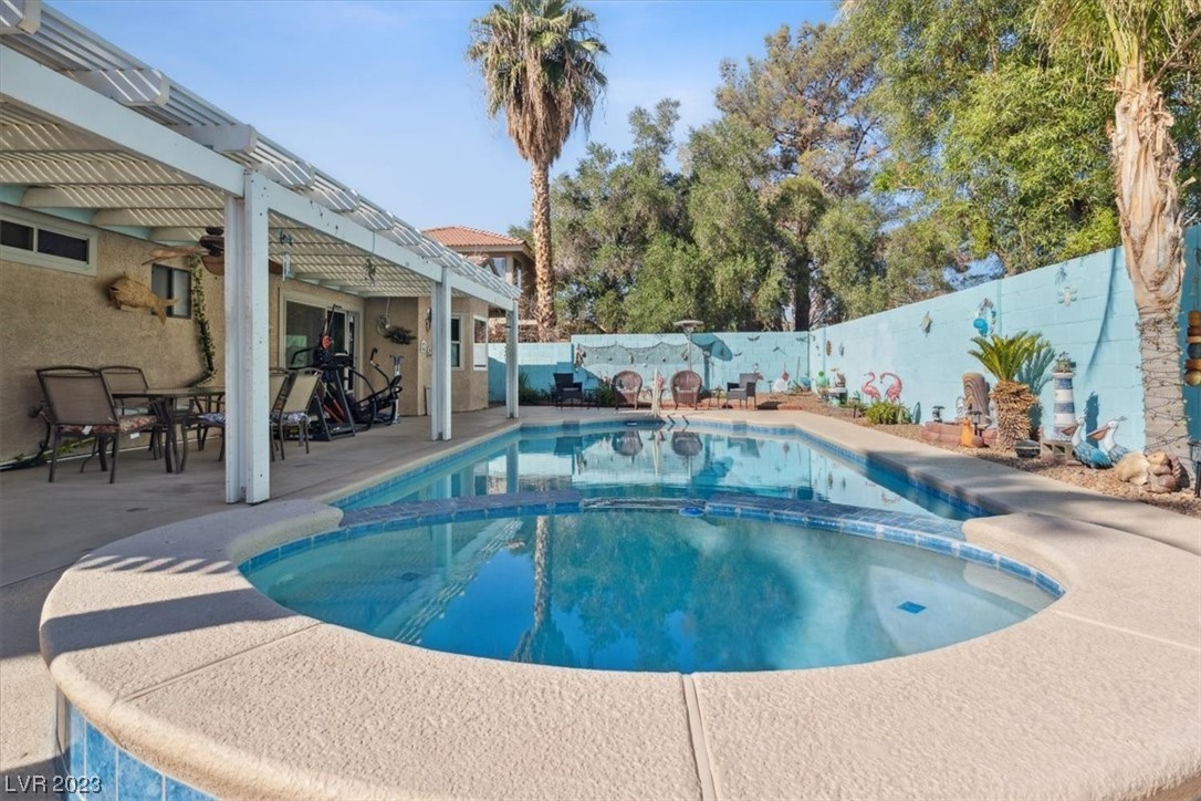 1828 Navarre Lane