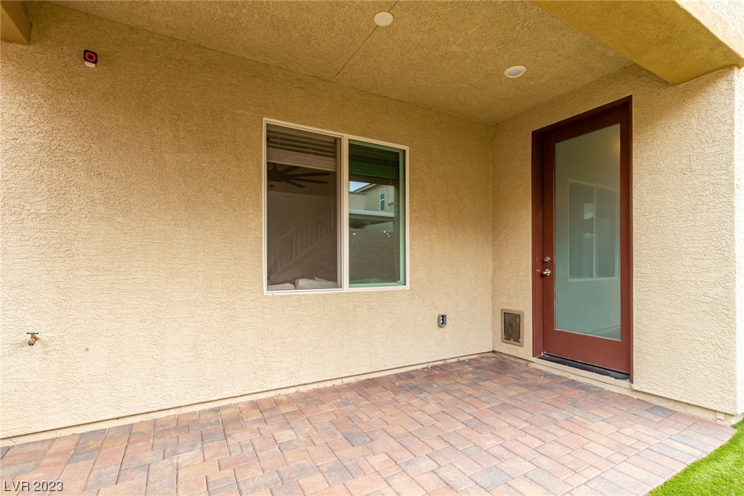 9789 Aaron Lo Street