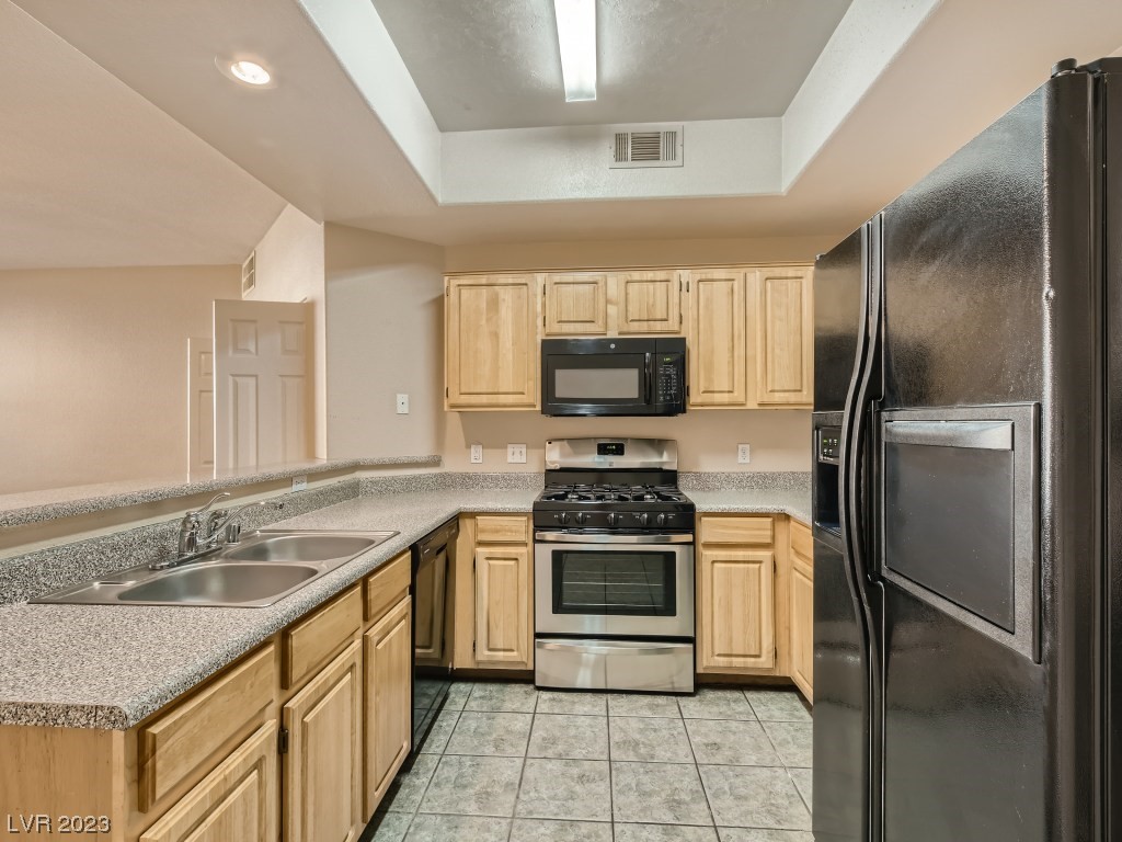 5855 Valley Drive 1067