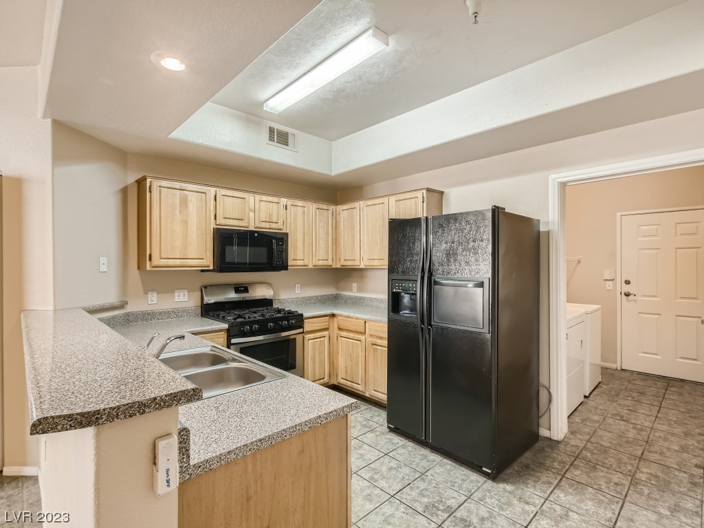 5855 Valley Drive 1067