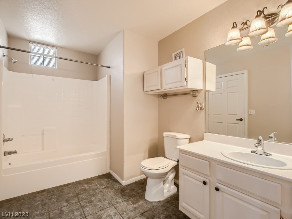 5855 Valley Drive 1067