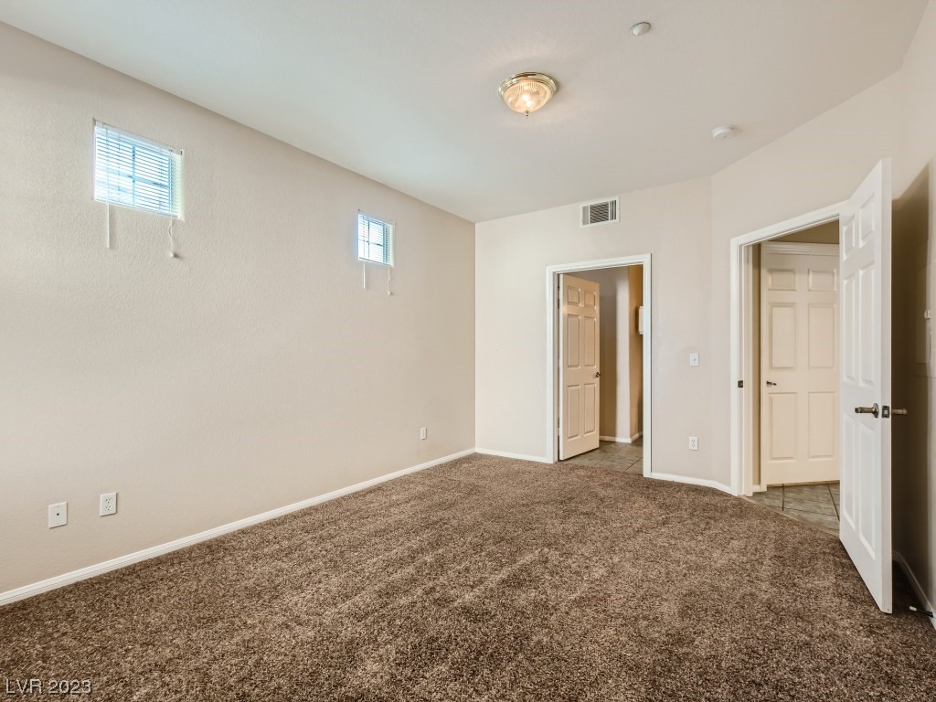 5855 Valley Drive 1067