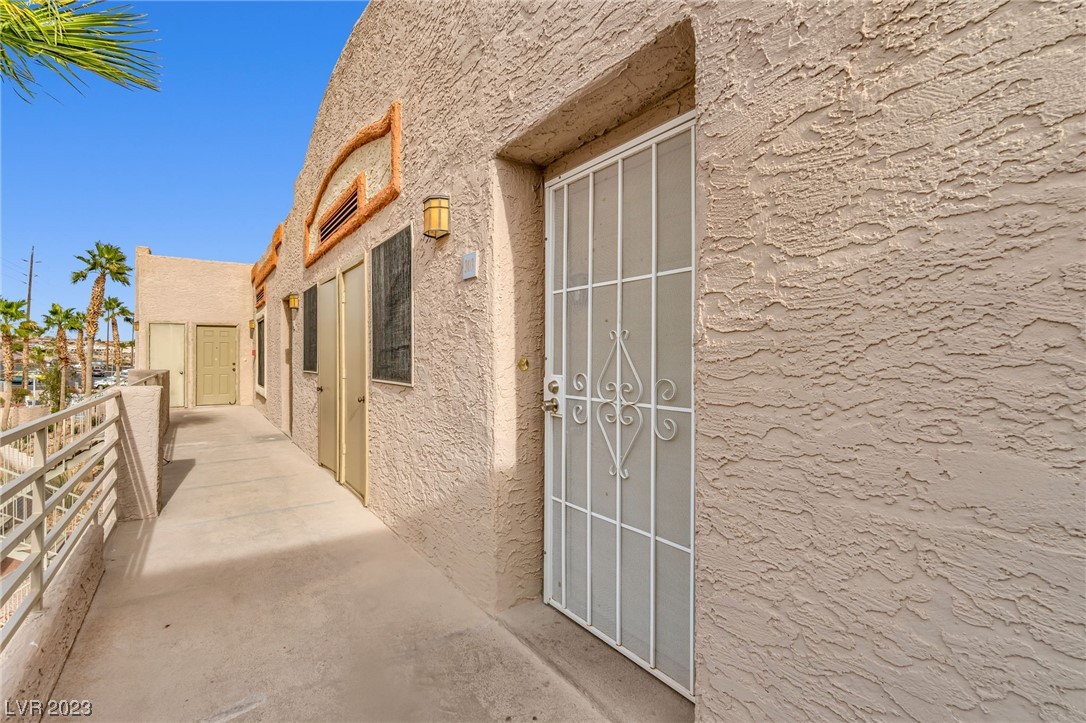 2072 Mesquite Lane 303