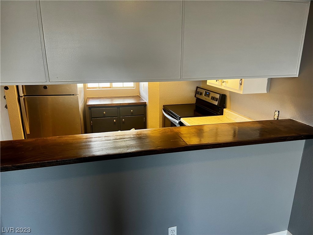 2072 Mesquite Lane 303