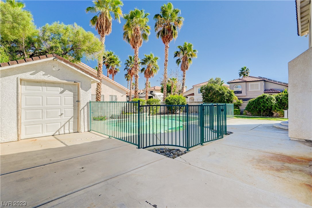 9886 Silver Pebble Street