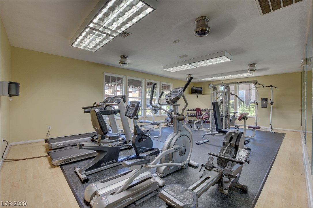 231 West Horizon Ridge Parkway 727