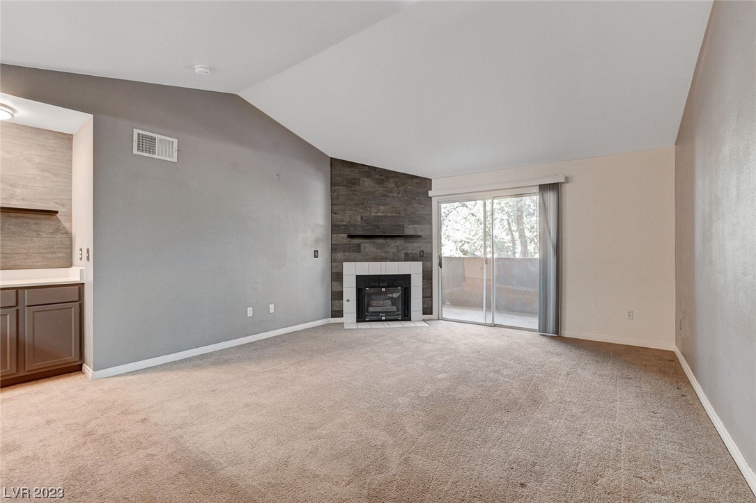 231 West Horizon Ridge Parkway 727