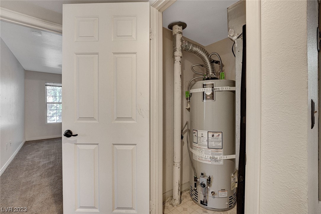 231 West Horizon Ridge Parkway 727