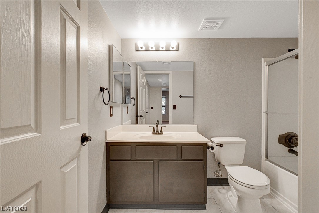 231 West Horizon Ridge Parkway 727