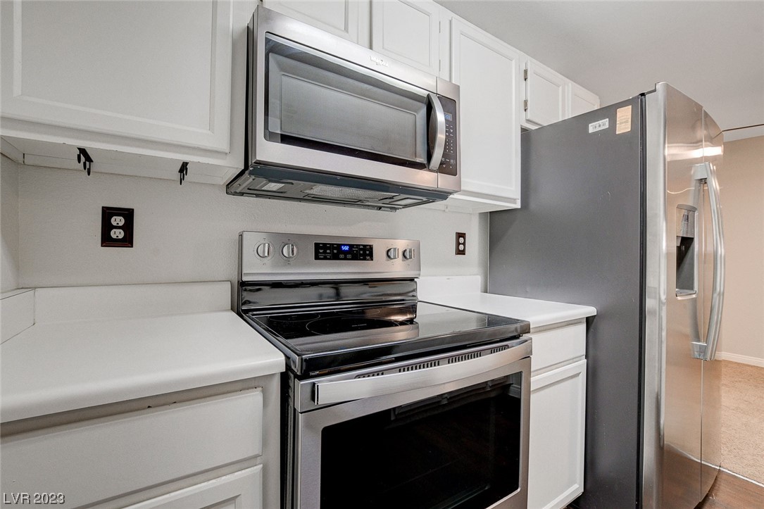 231 West Horizon Ridge Parkway 727