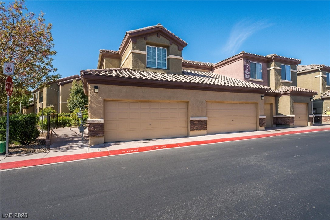 6868 Sky Pointe Drive 1068