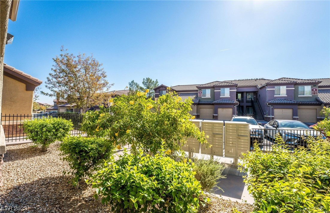 6868 Sky Pointe Drive 1068