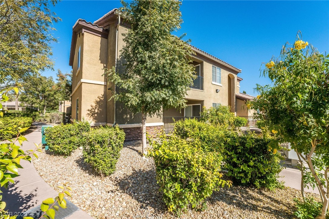 6868 Sky Pointe Drive 1068