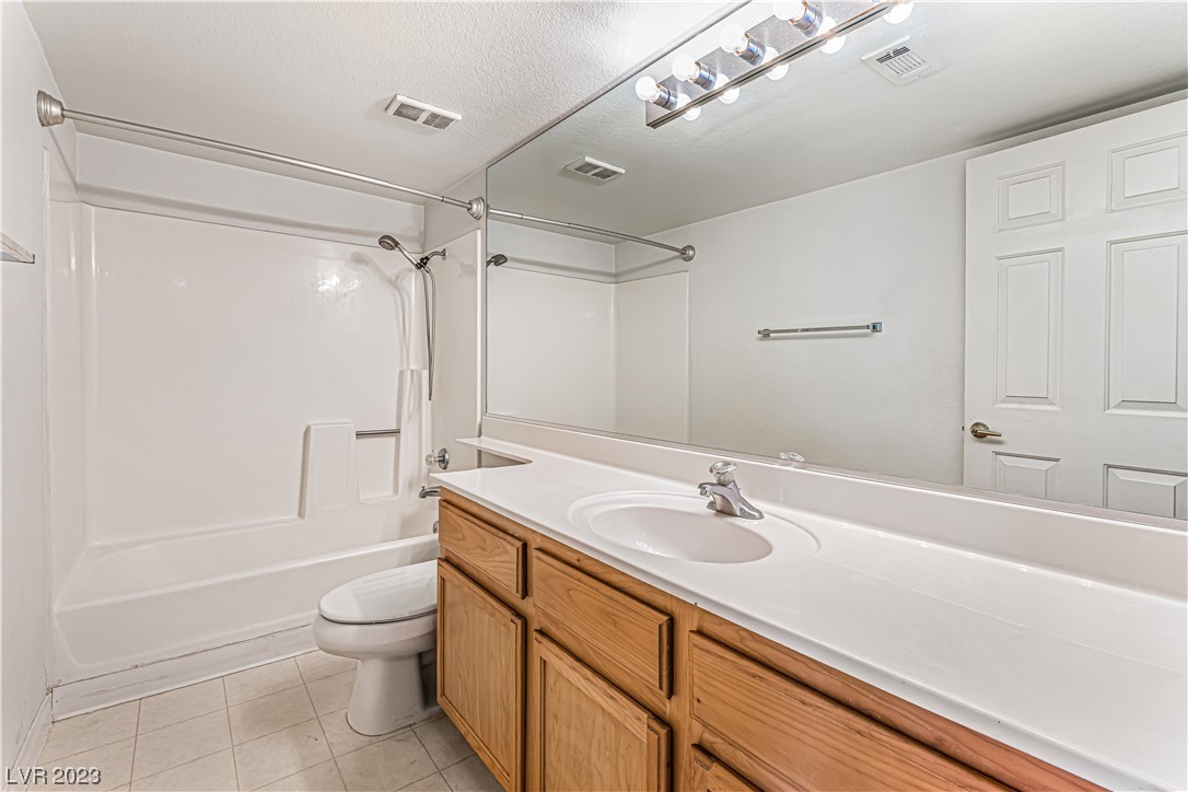 2965 Juniper Hills Boulevard 202