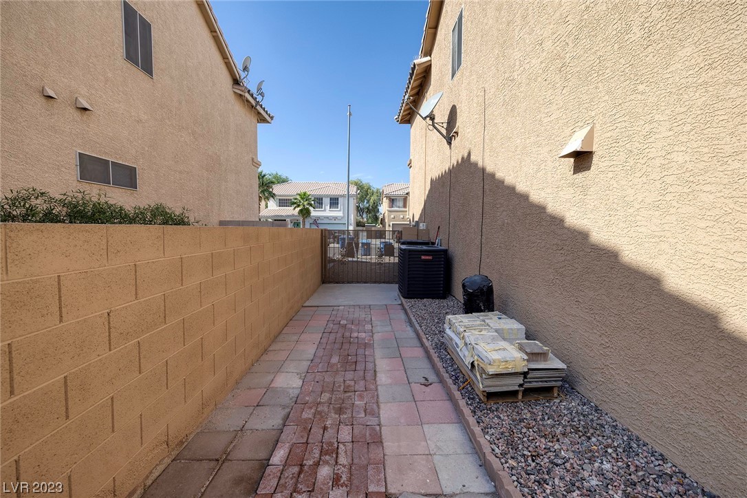 1112 Bay Laurel Court