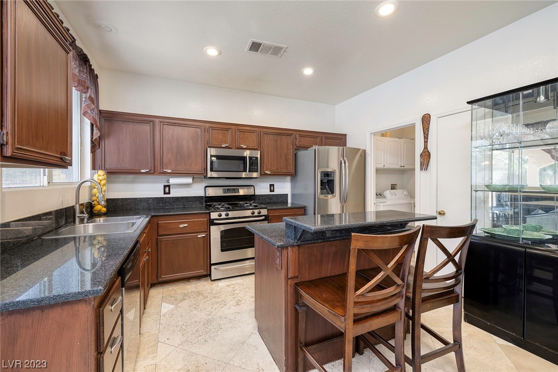 1112 Bay Laurel Court