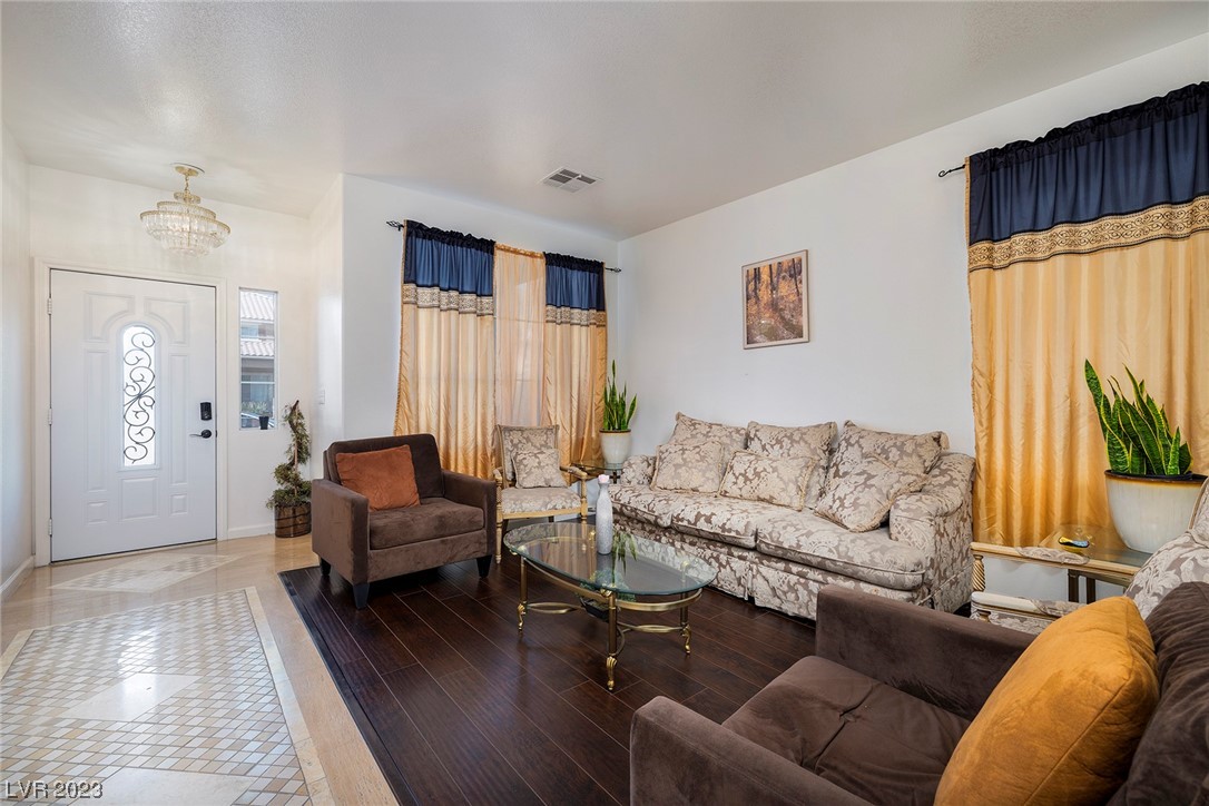 1112 Bay Laurel Court