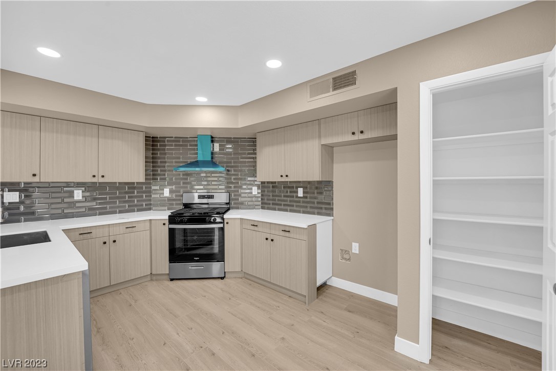 2652 Golden Sands Drive