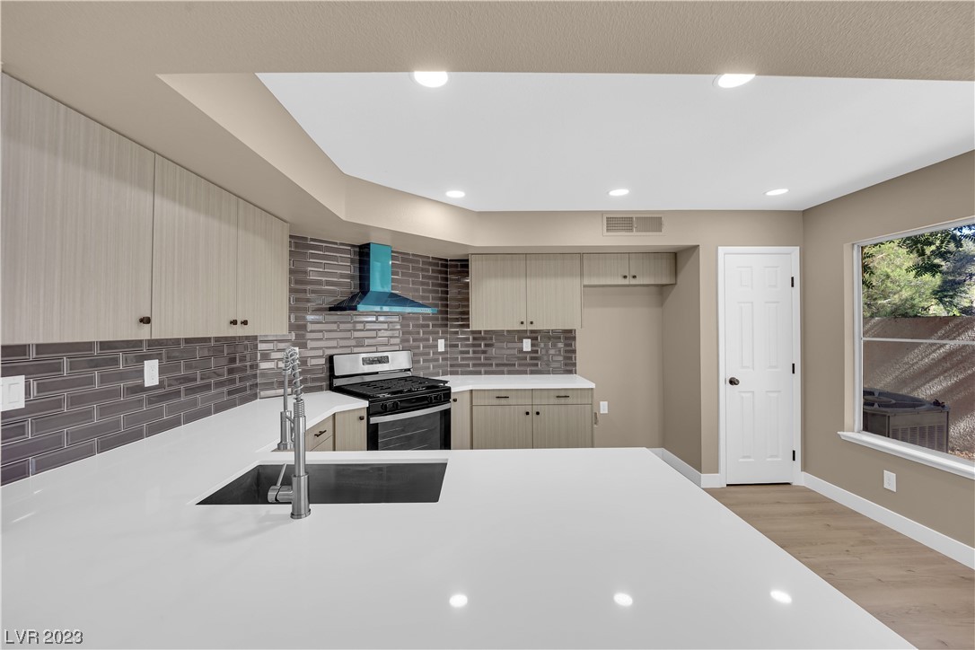 2652 Golden Sands Drive