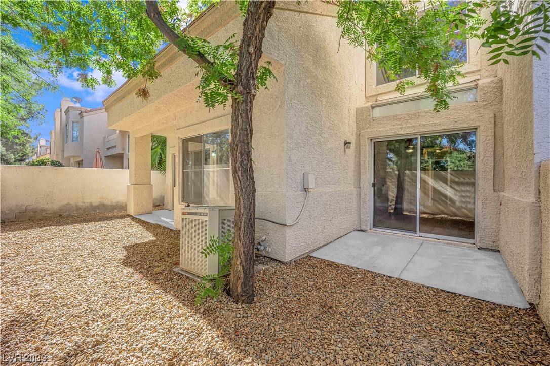 2652 Golden Sands Drive