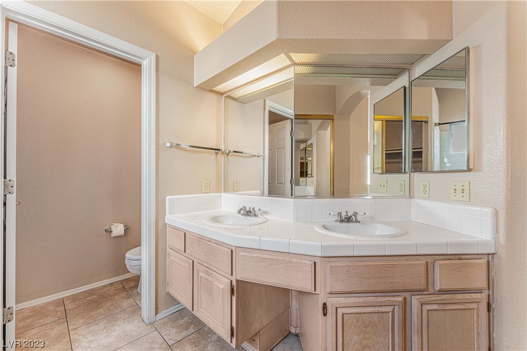 1122 Pelican Lake Lane