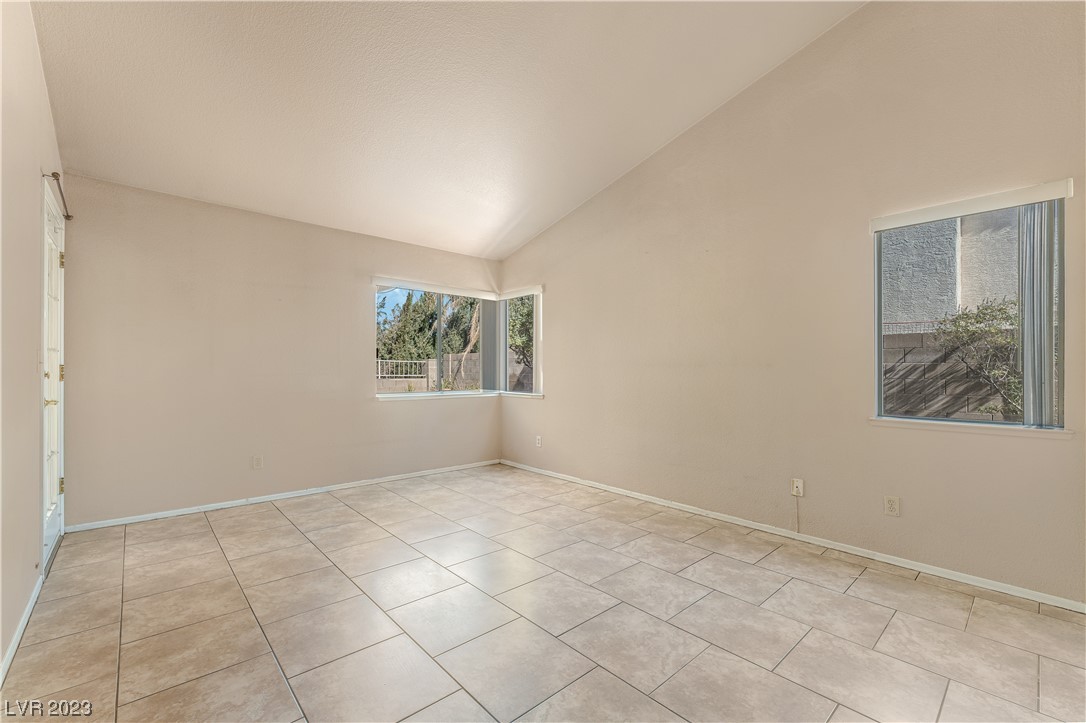 1122 Pelican Lake Lane