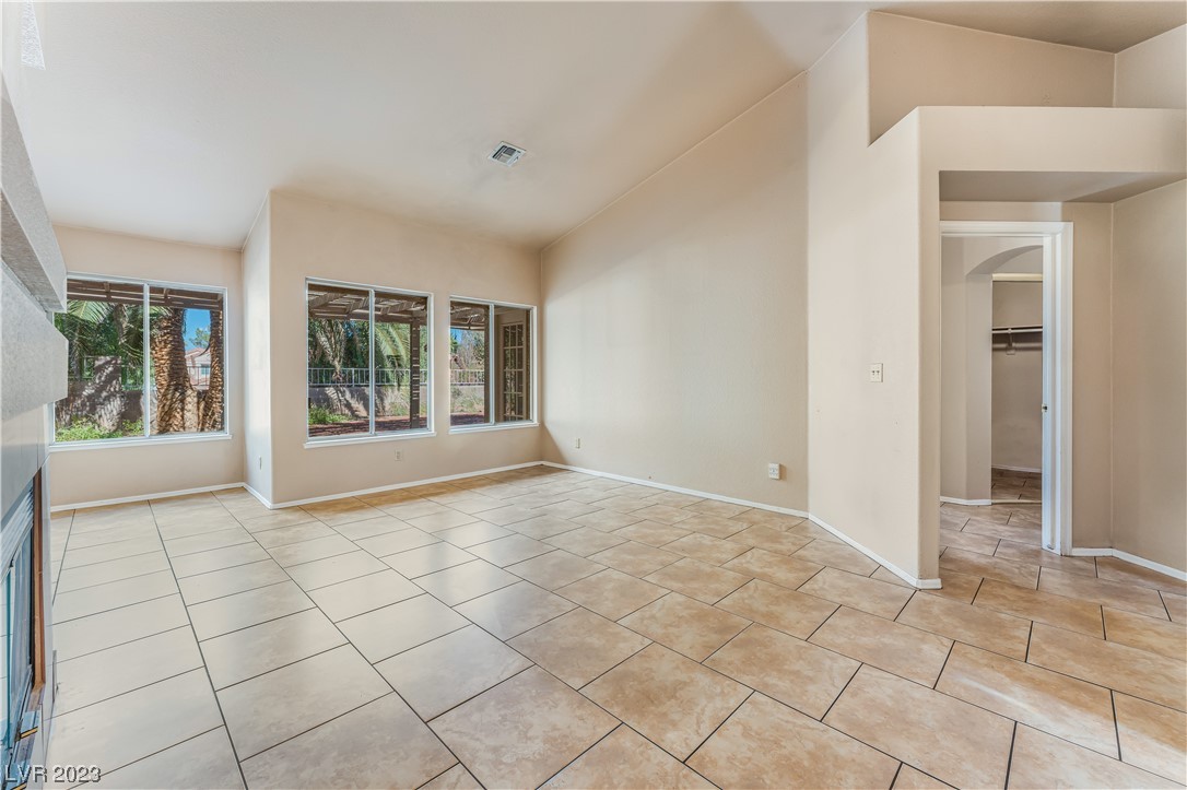 1122 Pelican Lake Lane