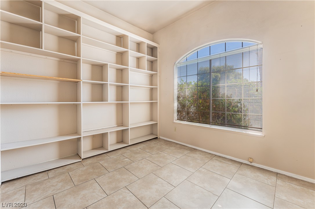 1122 Pelican Lake Lane