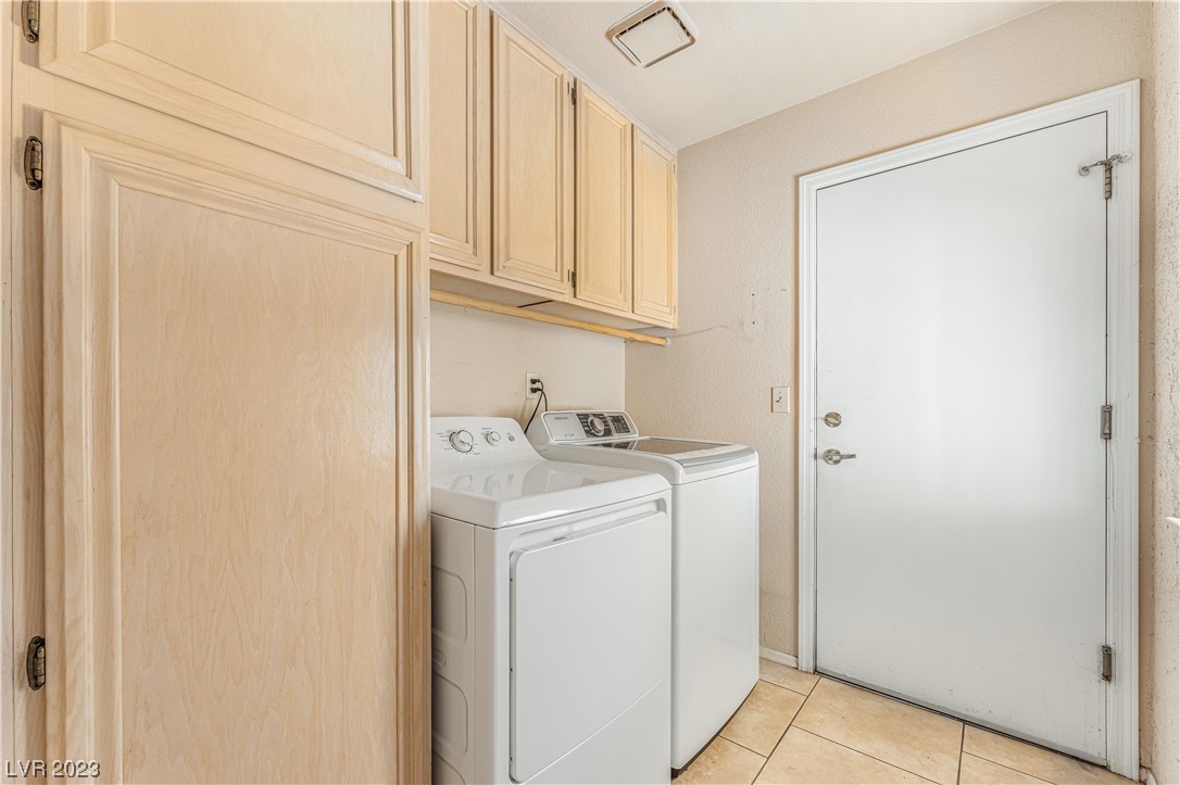 1122 Pelican Lake Lane