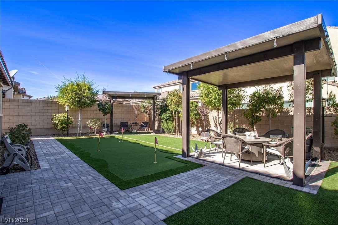 9952 Celestial Cliffs Avenue