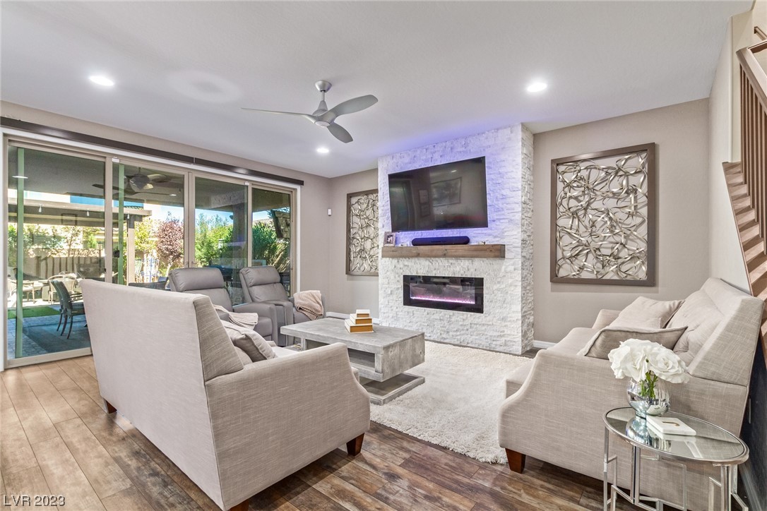 9952 Celestial Cliffs Avenue