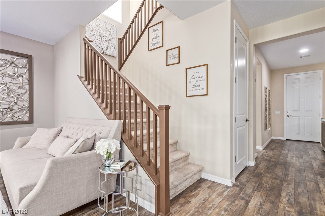 9952 Celestial Cliffs Avenue