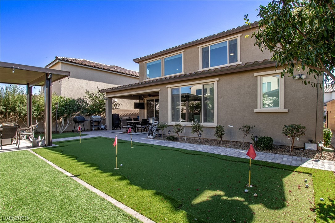 9952 Celestial Cliffs Avenue