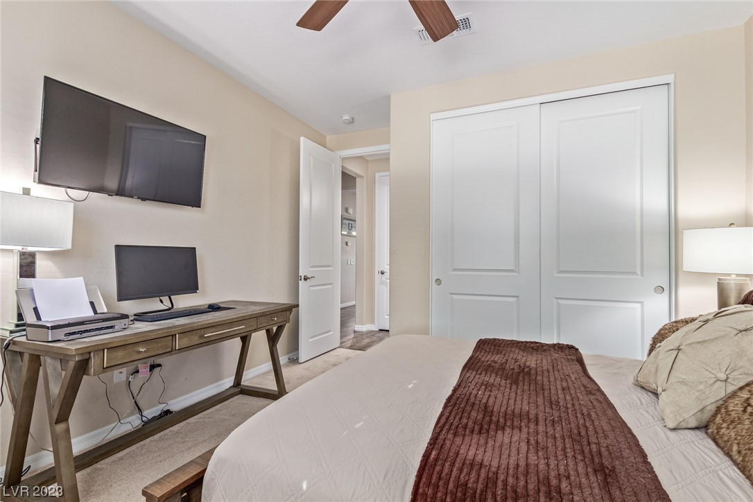 9952 Celestial Cliffs Avenue