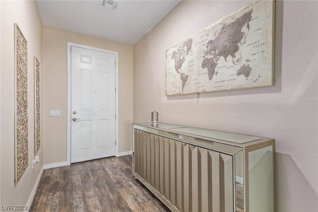 9952 Celestial Cliffs Avenue