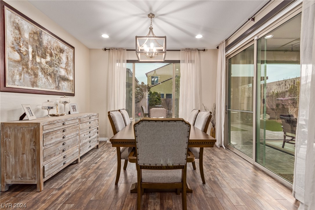 9952 Celestial Cliffs Avenue